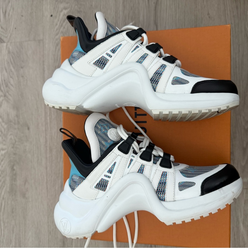 Louis Vuitton White and Blue Sneakers - Picture 4 of 8